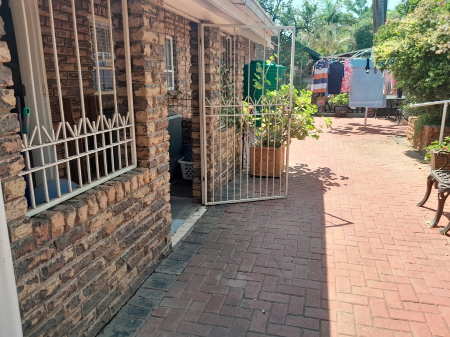 3 Bedroom Property for Sale in Safari Gardens North West